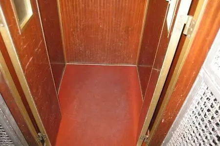 Lägenhet Frattina De Luxe Rom